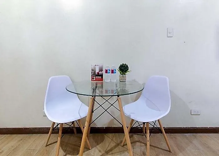 Hotel Reddoorz @ Cuarto Staycation