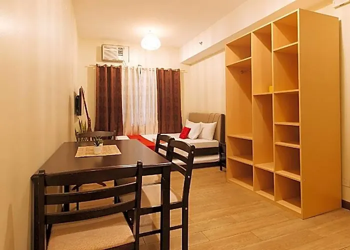 Hotel Reddoorz @ Cuarto Staycation Manila