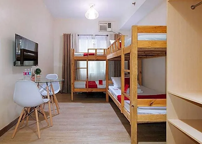 Reddoorz @ Cuarto Staycation Manila